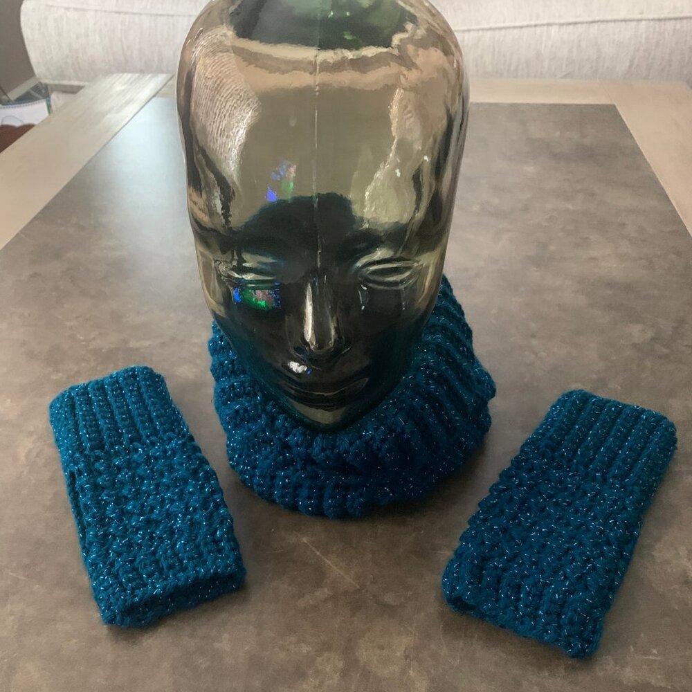 #13- Hand Crafted Hooded Cowl & Wrist Warmers